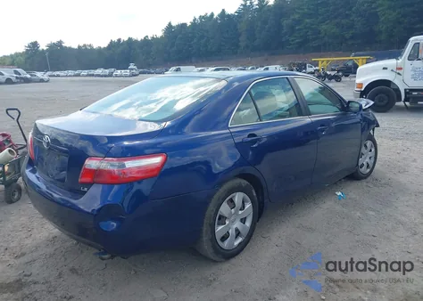 2007 Toyota Camry Le z USA, uszkodzony, nr VIN 4T1BE46K37U149558